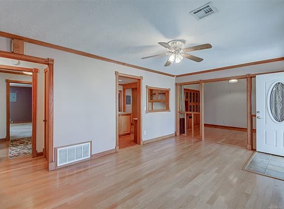 3rd image of 361 N Pine St
