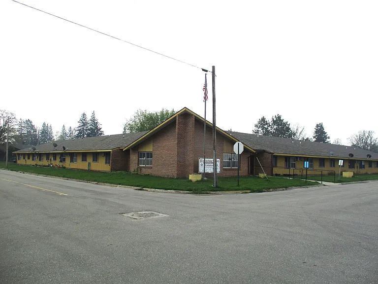 324 Front St — Photo 6