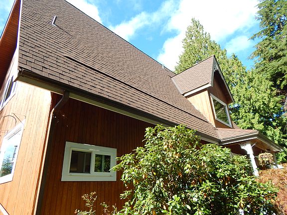 BRAND NEW ROOF SEP. 2017