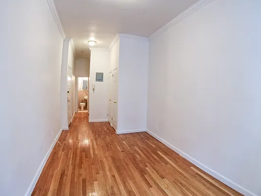 Rented by Urban Real Estate Inc | media 33