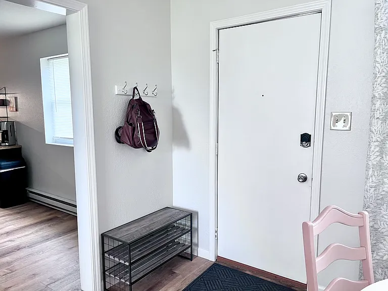 810 S Baltimore St — Photo 11