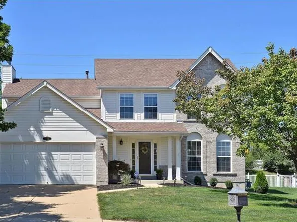 16979 Hickory Forest Ln, Ballwin, MO 63011