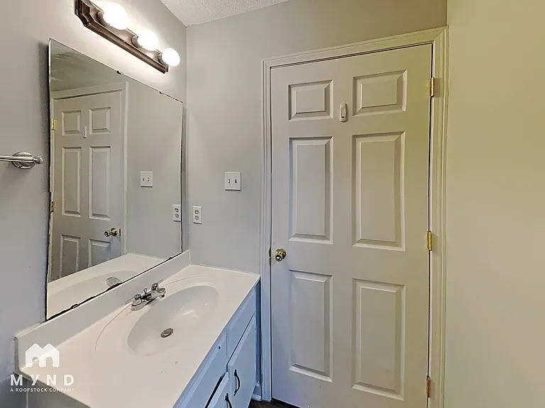 6382 Saginaw Rd — Photo 15