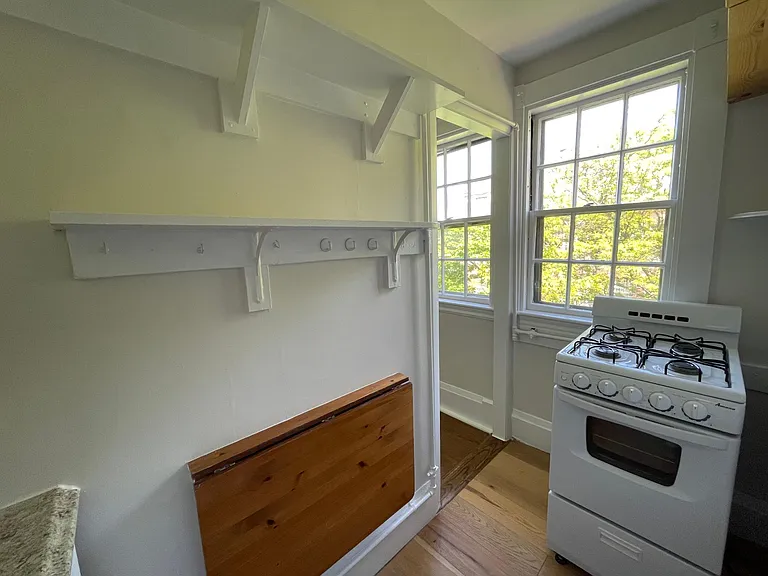 25 S Russell St #4 — Photo 3