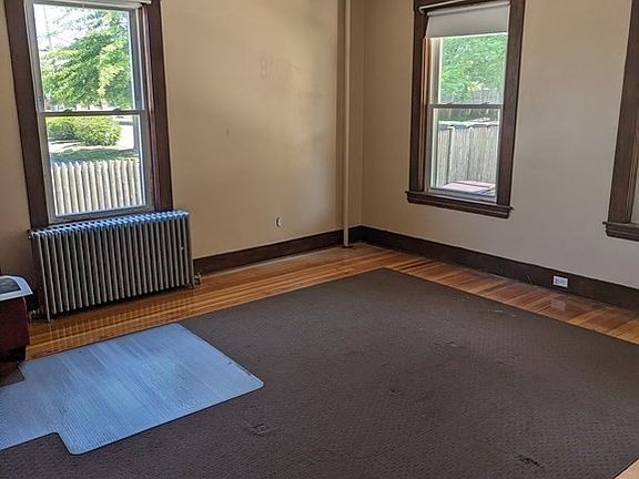 3rd image of 15-17 Linden Pl