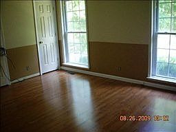 4th image of 1810 Auburn Dr