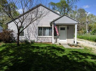 7 Oak Ln, North Pekin, IL 61554