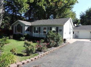 6466 Swiss Garden Rd, Temperance, MI 48182