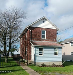 513 Cambria Ave, Revloc, PA, 15948