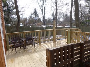 400 Main St APT D, Wakefield, RI 02879