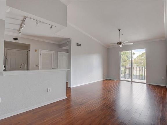 3rd image of 15055 Michelangelo Blvd #203