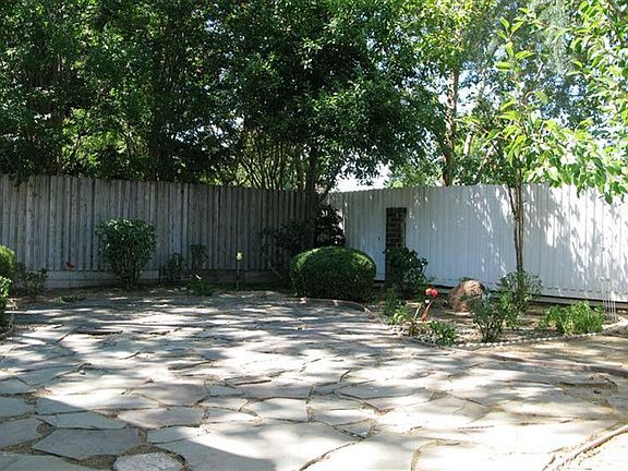 2nd image of 9307 Ivydale Cir