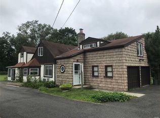 98 Cuba Hill Rd, Greenlawn, NY 11740