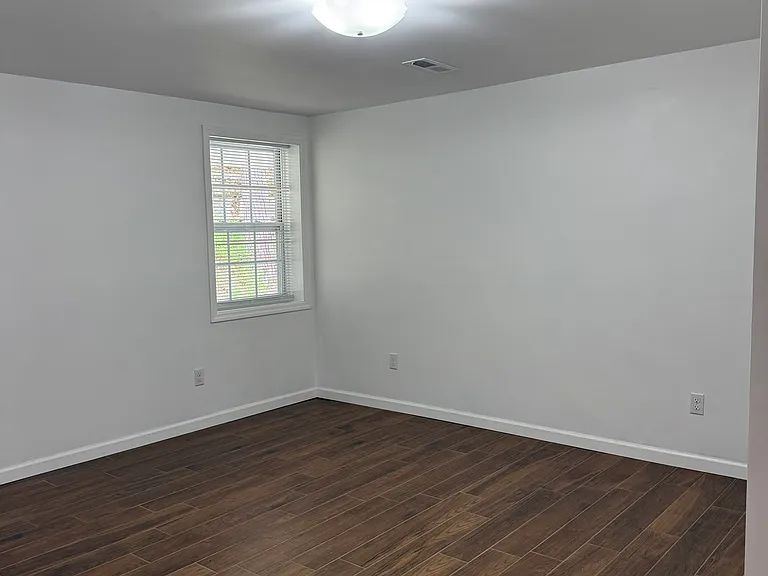 1902 Highway 55 E #1902B — Photo 12