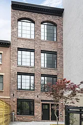 391 South 3rd Street in Williamsburg