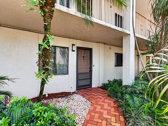 2nd image of 6655 Kensington Lane
