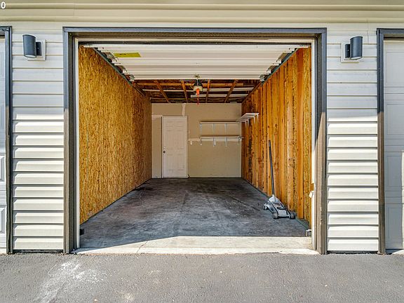 5th image of 5264 NE 121st Ave APT 28