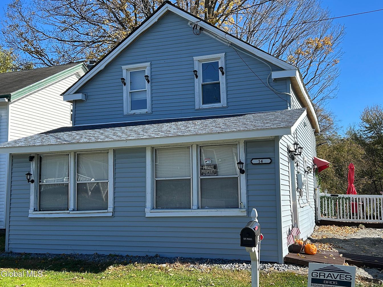 1st image of 14 Lower Turnpike Road