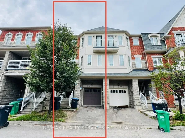 8 Rabbit Run Way, Brampton, ON L6Z 0J2