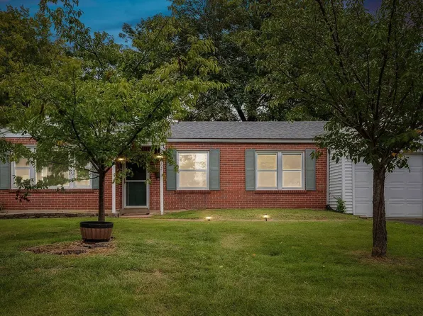 1662 Grant Rd, Saint Louis, MO 63119