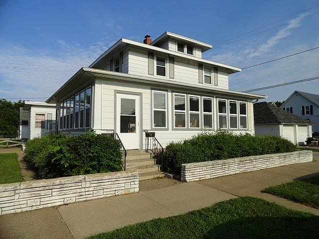 2nd image of 1622 14th St S
