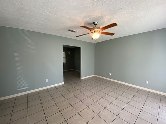 2nd image of 2401 Woolmarket St
