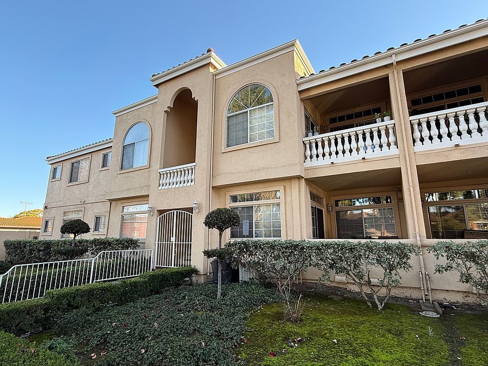 1st image of 1122 S Winchester Blvd