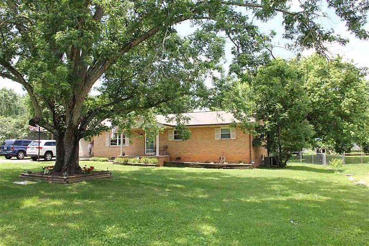 1st image of 843 Walker Ave