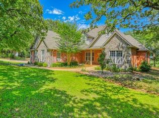 1054 Liveoak Ln, Blanchard, OK 73010