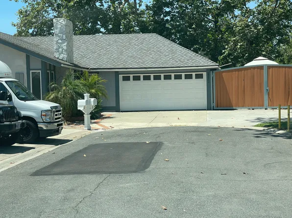 (undisclosed Address), Lake Forest, CA 92630