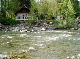 22228 N River Dr, Granite Falls, WA 98252