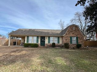 4100 Elmhill Dr, Memphis, TN 38135