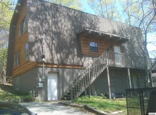 574 Edgewood Dr, Gatlinburg, TN 37738
