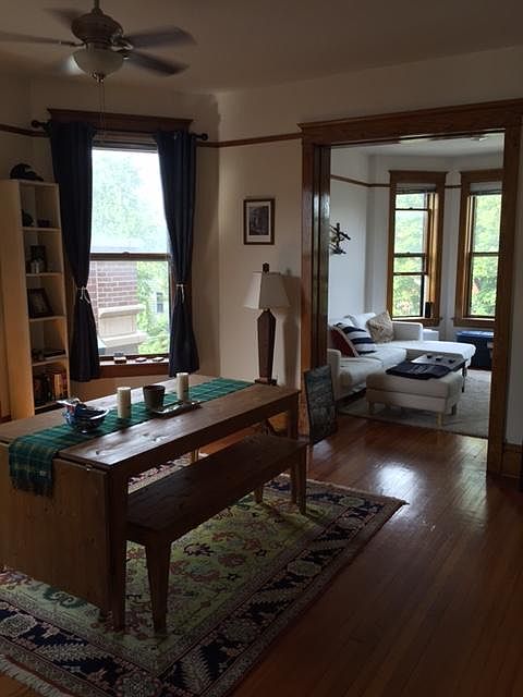 1st image of 1315 W Melrose St #3F