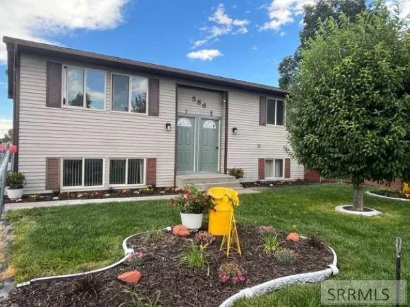 586 Boyd St, Chubbuck, ID 83202