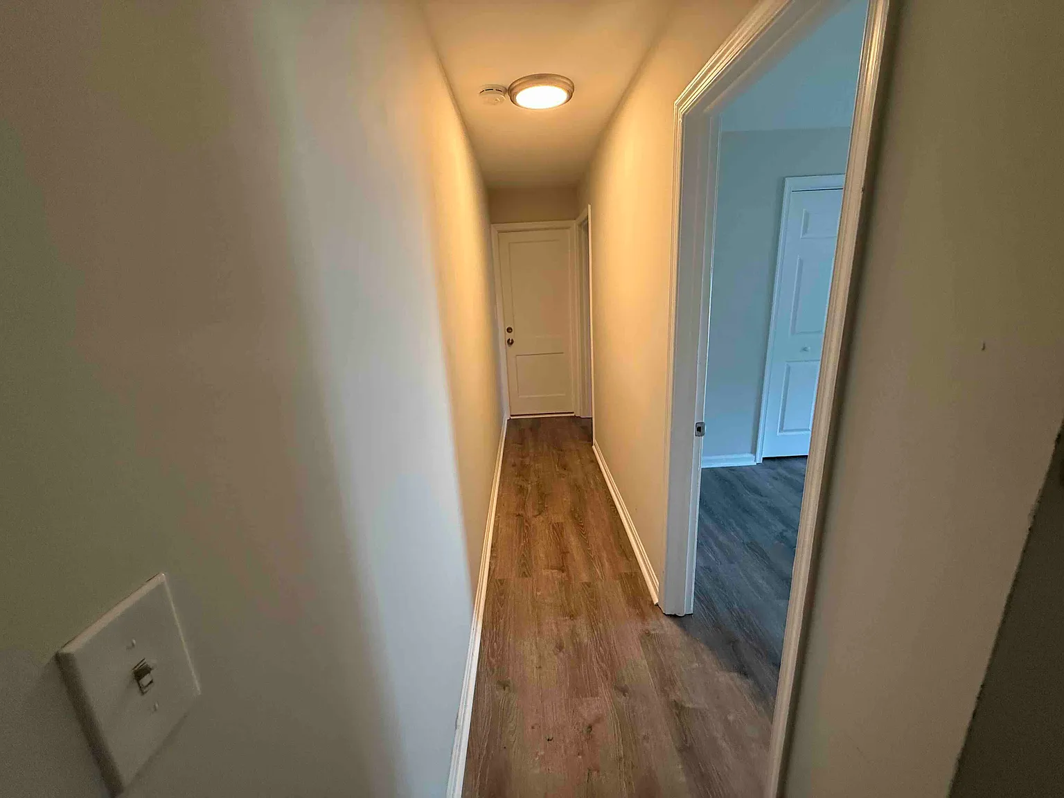 2 bed, 700 sqft, $1,600 — Photo 4