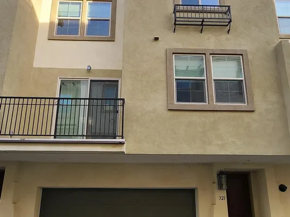 321 Canoe Ct, Santee, CA 92071