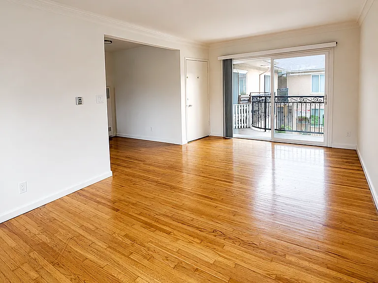 3375 Manning Ave — Photo 23