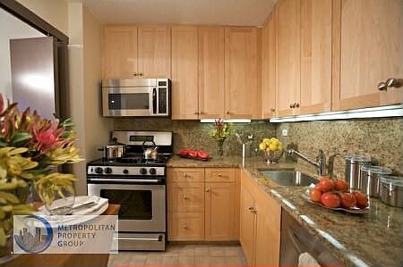2nd image of 30 Waterside Plz APT 6C
