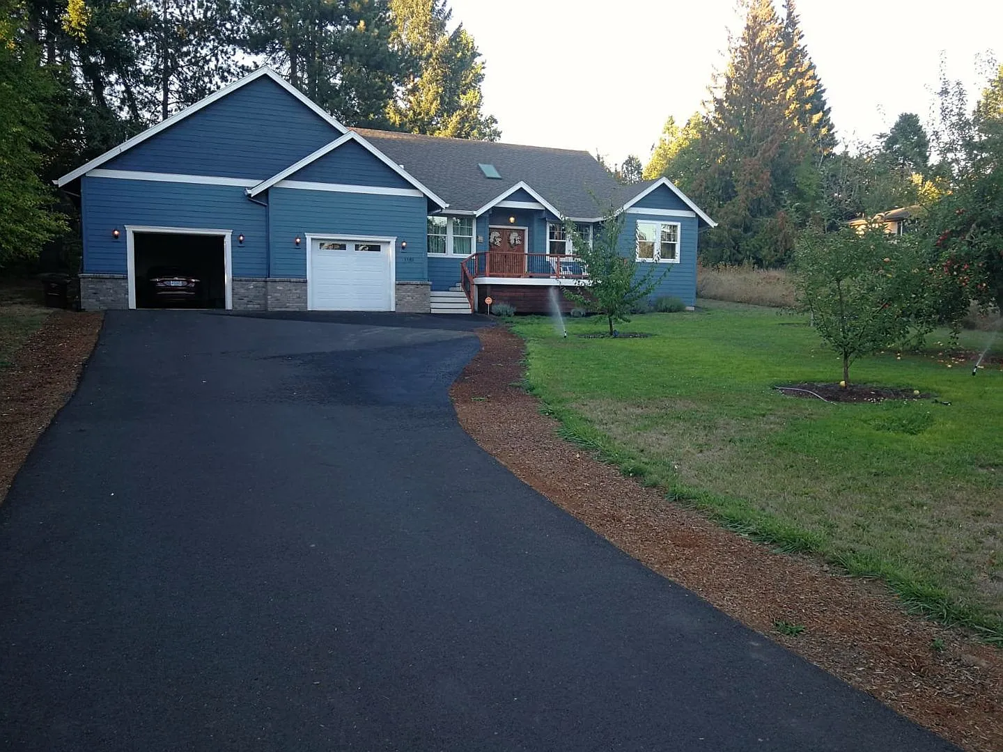 Custom Hillsboro Ranch with Gourmet Kitchen, Dual Fireplaces & Upgraded Finishes! — Photo 1
