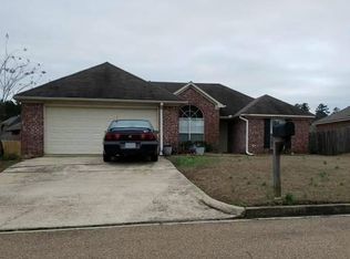 1989 Lincolnshire Blvd, Ridgeland, MS 39157