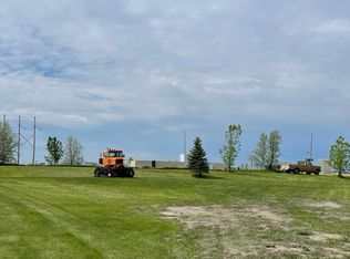 5337 W Lanark Dr, Grand Forks, ND 58203