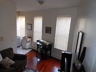 Rented by Urban Ambiance