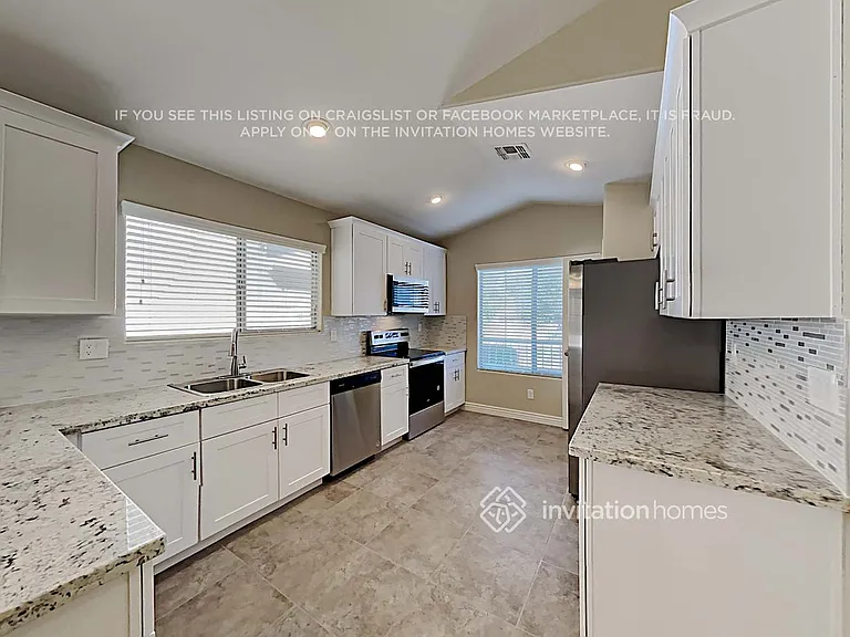 9403 W Miami St — Photo 6