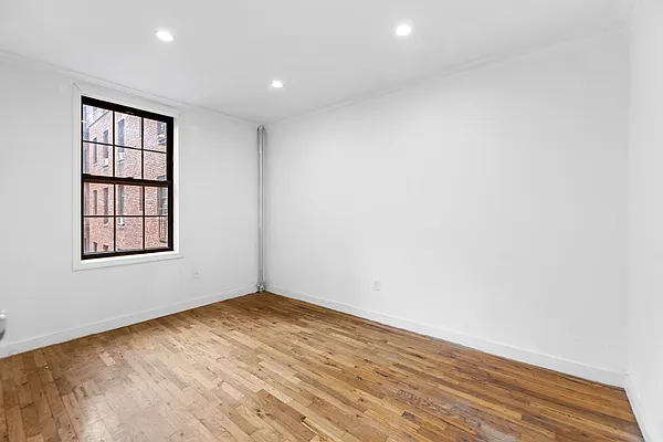 Rented by REAL New York | media 7