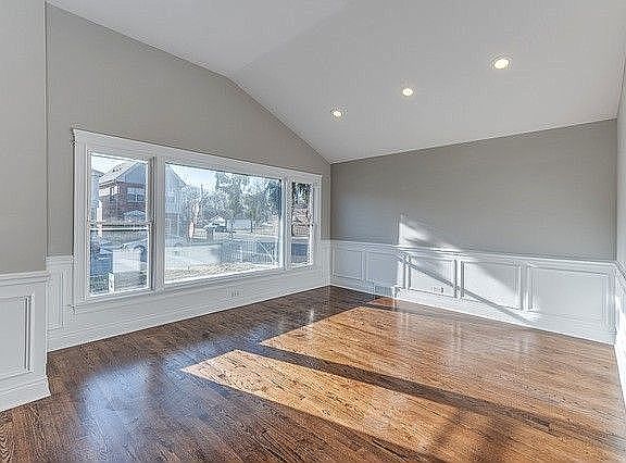 4th image of 12617 S Bishop St