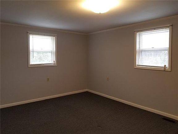 2nd image of 4347 Duncan Dr APT 4