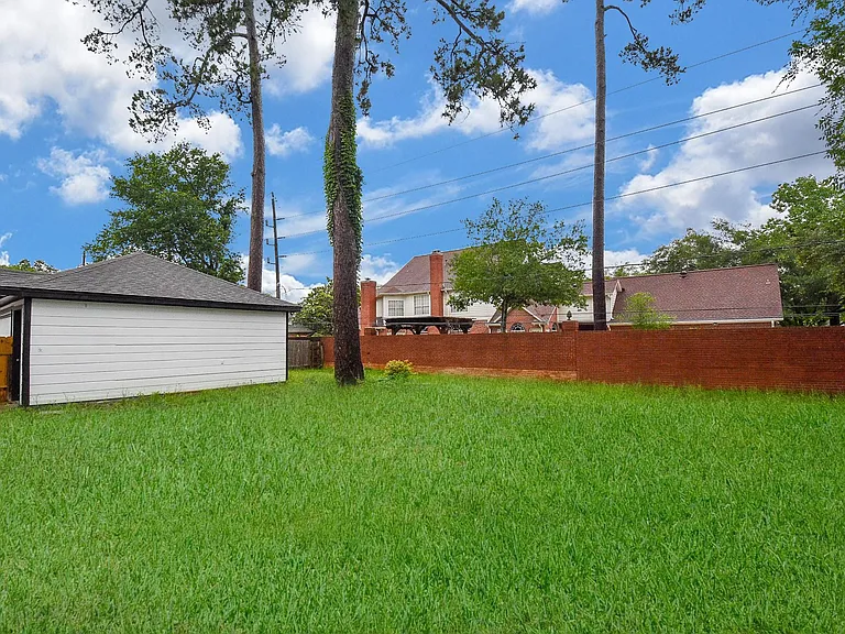 15814 Winding Moss Dr — Photo 46