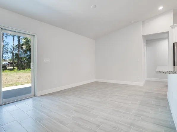3512 SW Dellamano Street, Port St Lucie, FL 34953
