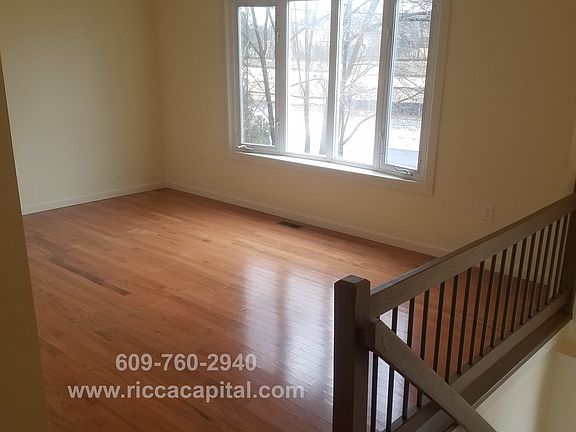 4th image of 184 Tansboro Rd